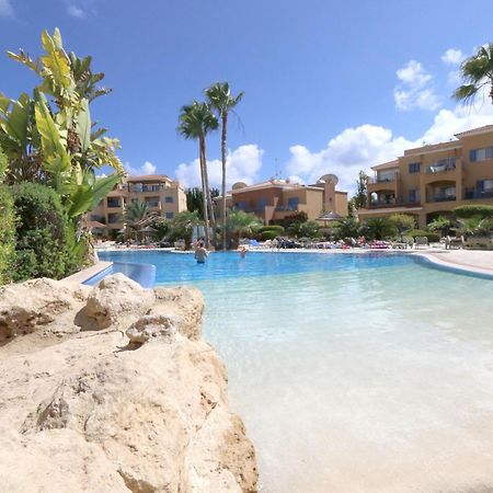 Limnaria Gardens Two Bedroom Apartment With Balcony Paphos Eksteriør billede
