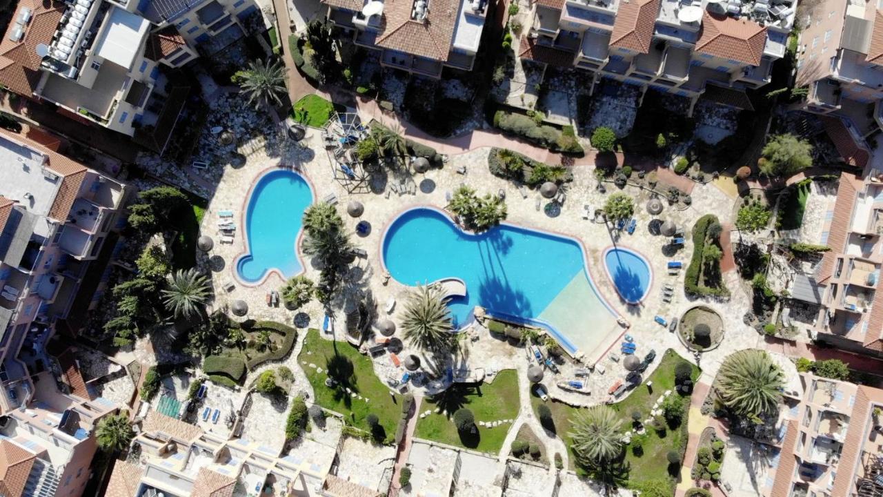 Limnaria Gardens Two Bedroom Apartment With Balcony Paphos Eksteriør billede
