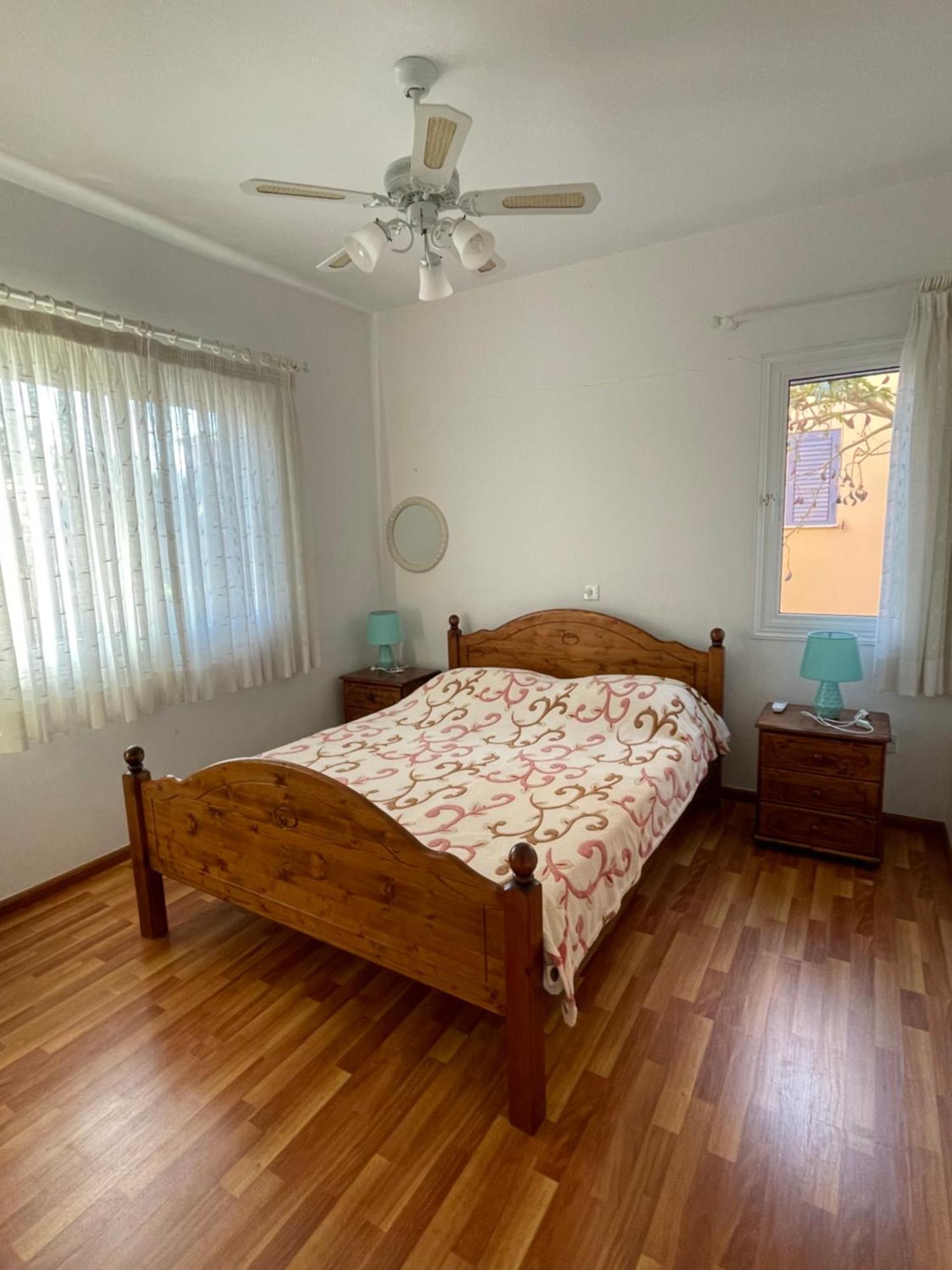 Limnaria Gardens Two Bedroom Apartment With Balcony Paphos Eksteriør billede