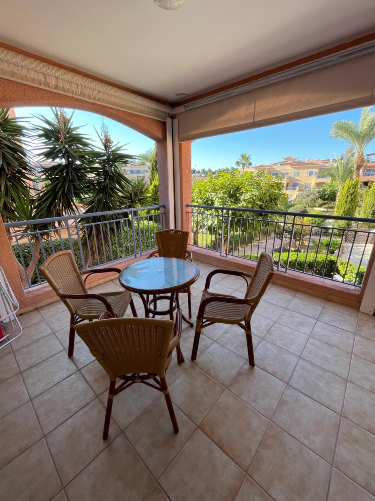 Limnaria Gardens Two Bedroom Apartment With Balcony Paphos Eksteriør billede